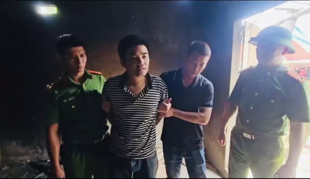 Anh trai dùng dao chém em ruột trọng thương